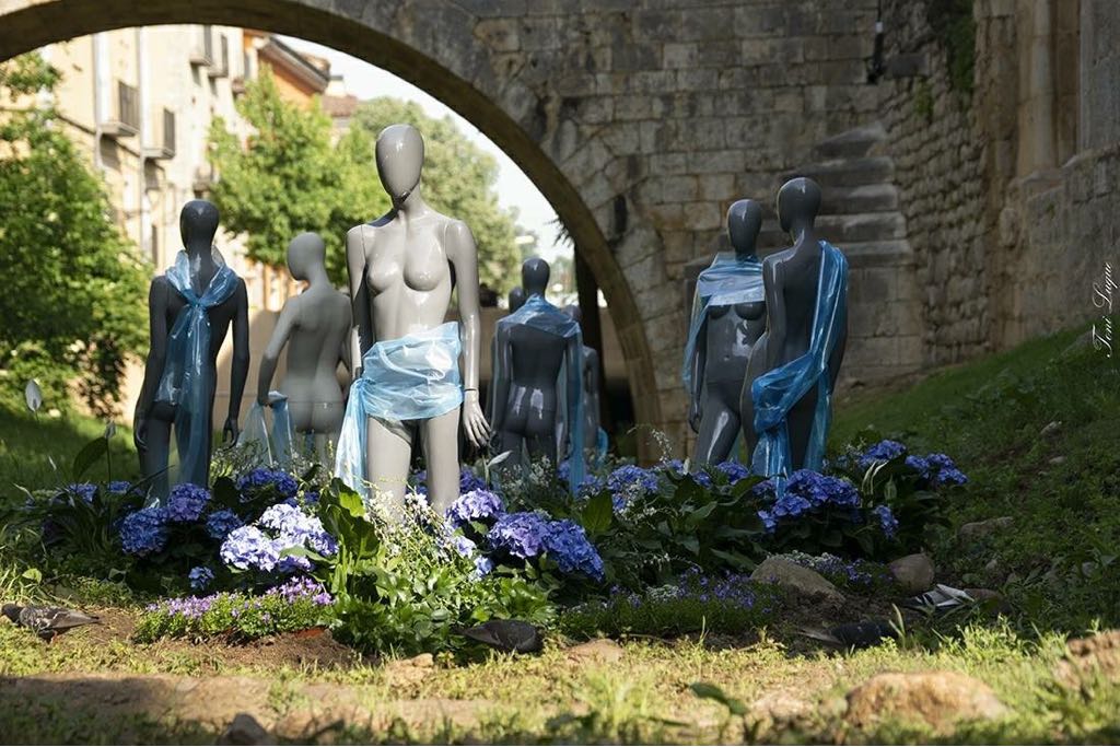 Instal Lacio Dels Amics De La Flor A Girona Temps De Flors Web Oficial De L Ajuntament De Sant Joan Les Fonts